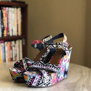 Colorful summer wedges size 10